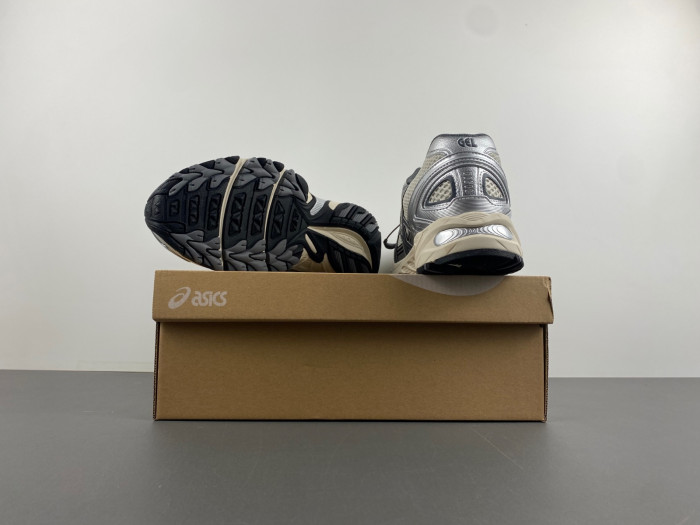 As*ic*s gel-kahana tr v4 silver white 1203a497-200