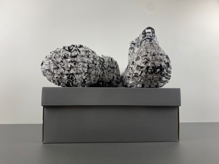 DEFENDER SNEAKER DS029