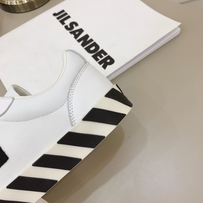 OFW Sneakers OW20240803