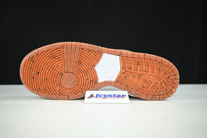 Crushed D.C. X Nike SB Dunk Low DH7782-001