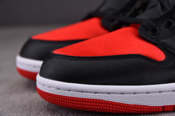 Air Jordan 1 High OG WMNS “Satin Bred” FD4810-061