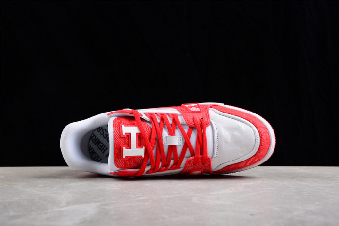 LV TRAINER SNEAKER LV-000550