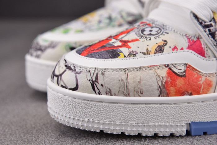 LV TRAINER SNEAKER LV-000593