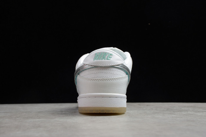 diamond S*pply co. x dunk low pro sb 