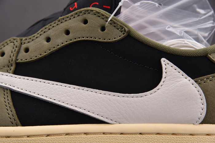 Travis Scott x Air Jordan 1 Low OG 