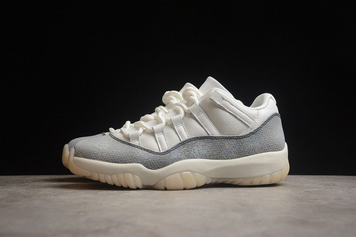 Air Jordan 11 Low ''Year of the Snake'' HQ7000-001