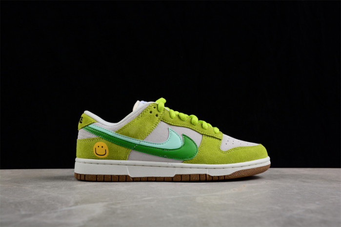 NIKE DUNK LOW SE 85 DO9457-122
