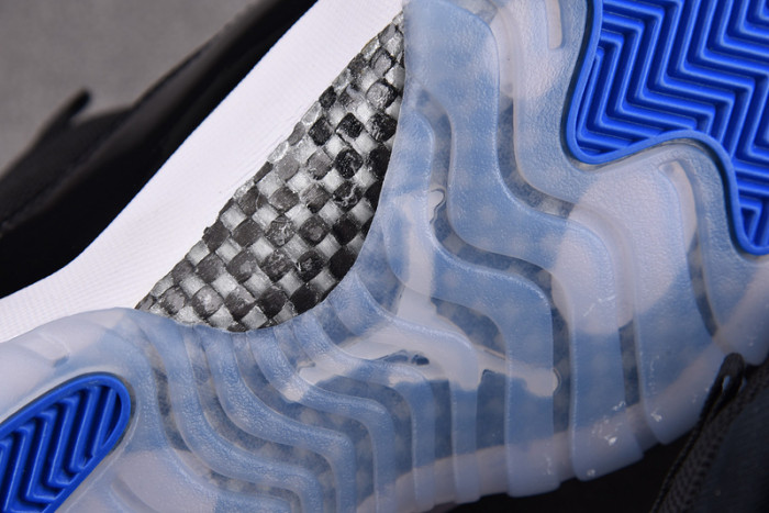 Jordan 11 Retro Low Space Jam FV5104-004