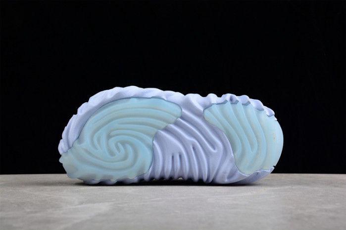 Cr*0*s x salehe bembury c00006