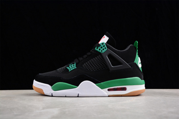 JORDAN 4 RETRO SB