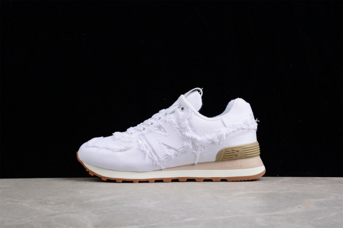 NEW BALANCE SNEAKER 010