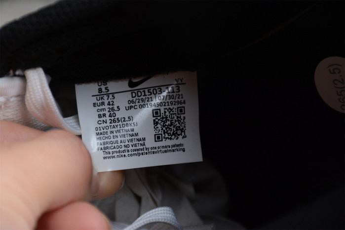 Nike SB Dunk Low White Black Running Shoes DD1503-113