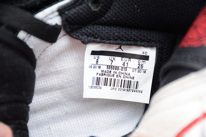 Air Jordan 1 Sports Illustrated A Star Is Born 555088-015