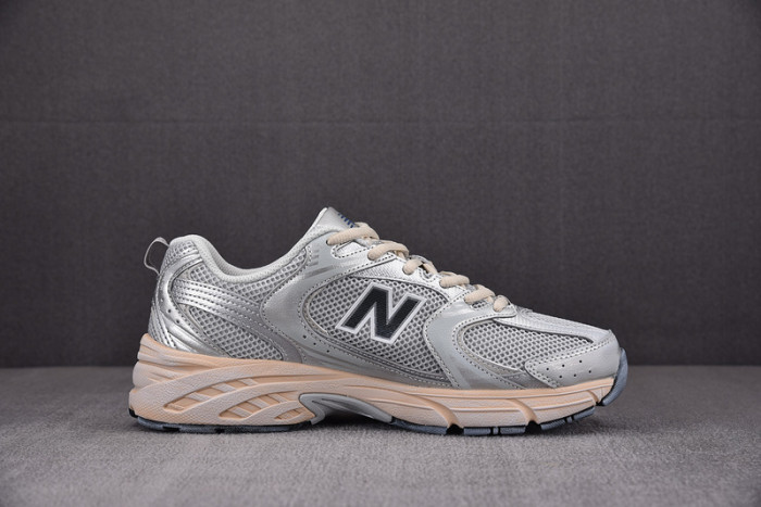 NEW BALANCE SNEAKER NB069