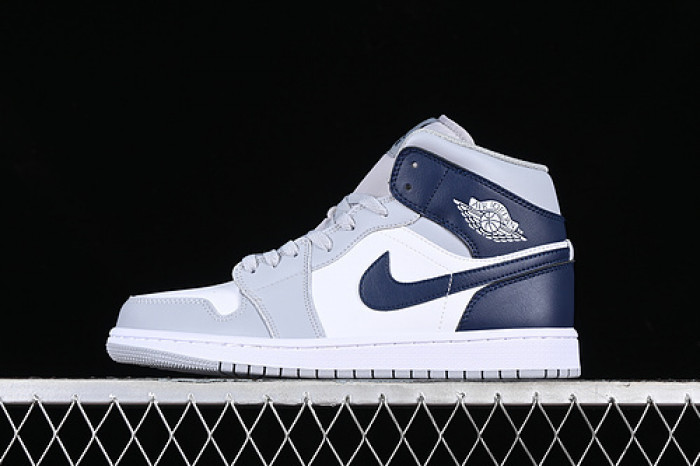 AIR JORDAN 1 MID MIDNIGHT NAVY DQ8426-104