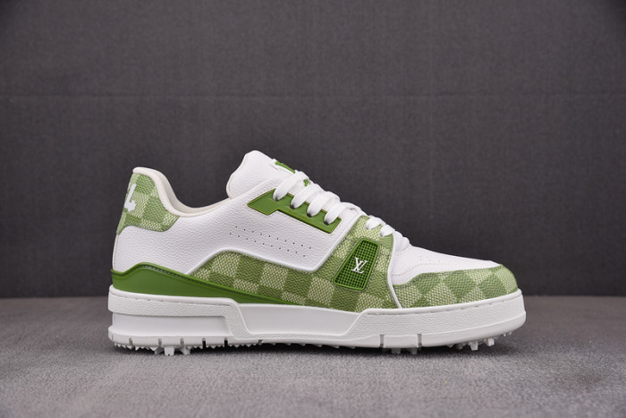 LV TRAINER SNEAKER LV-000590