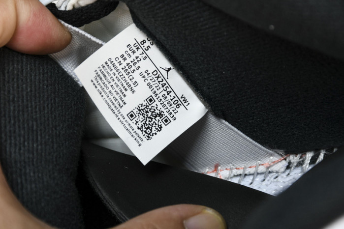 Jordan 2 Retro OG Chicago (2022) DX2454-106