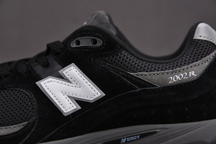 NEW BALANCE SNEAKER NB056