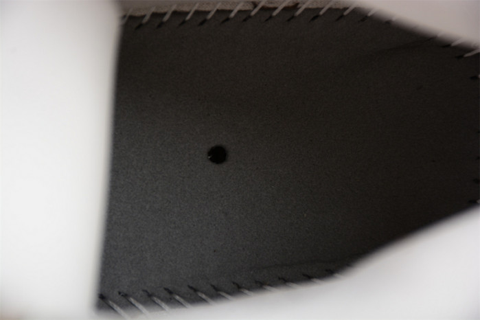 Air Jordan 11 WMNS “Neapolitan” AR0715-101