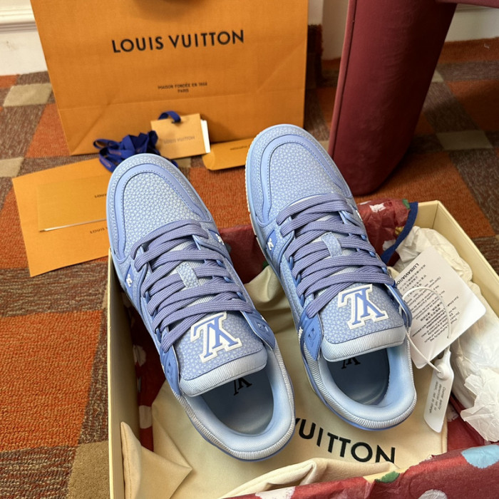 LV TRAINER SNEAKER LV-000609