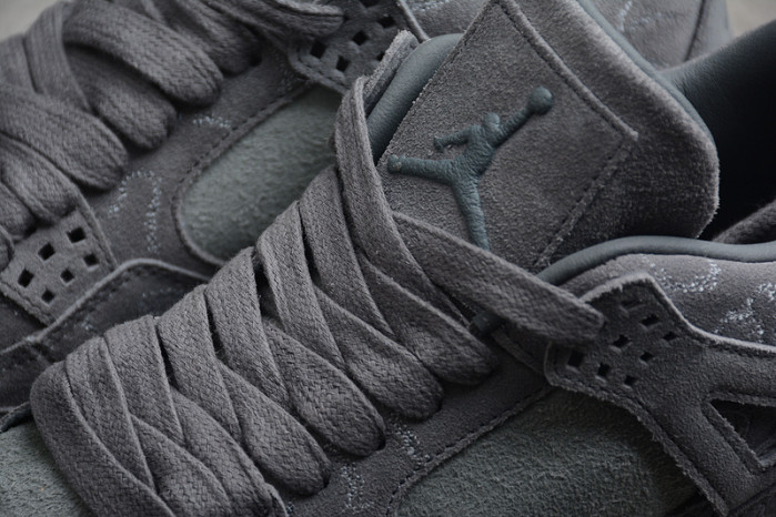 AIR JORDAN 4 RETRO "KAWS" 930155-003