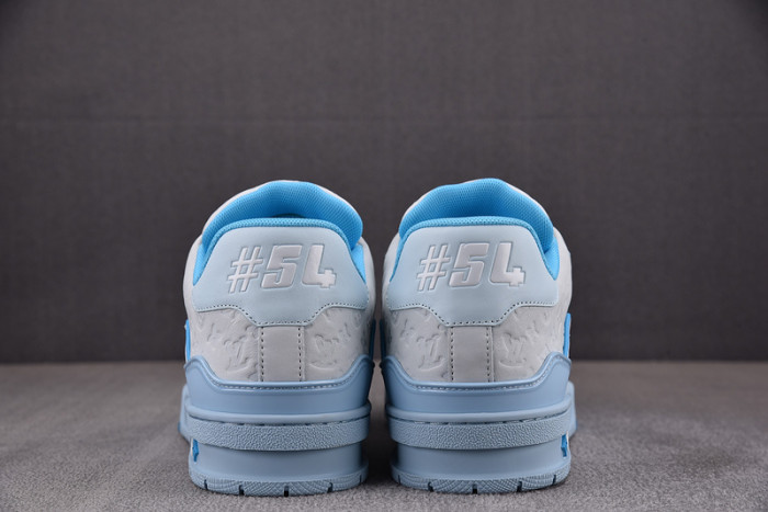 LV TRAINER SNEAKER LV-000597