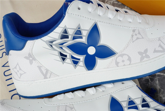 LV SNEAKER LV-000255