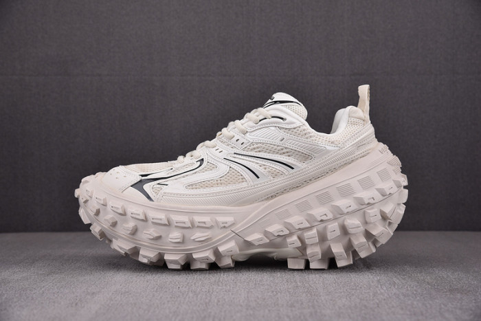 DEFENDER SNEAKER DS019