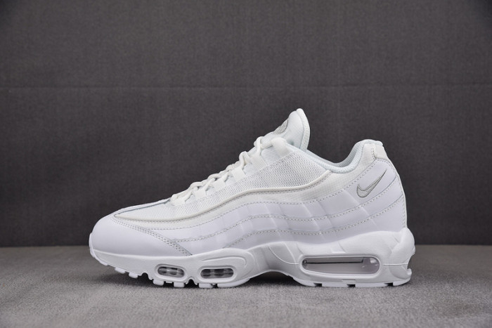 NIKE AIR MAX 95 ''Triple White'' CT1268-100
