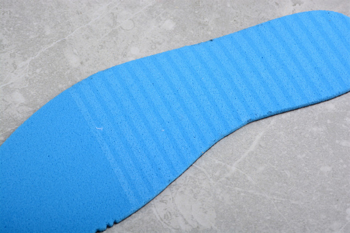 Air Jordan 1 Retro High OG "Heirloom" 555088-202