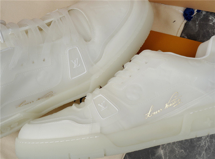 LV SNEAKER LV-000285