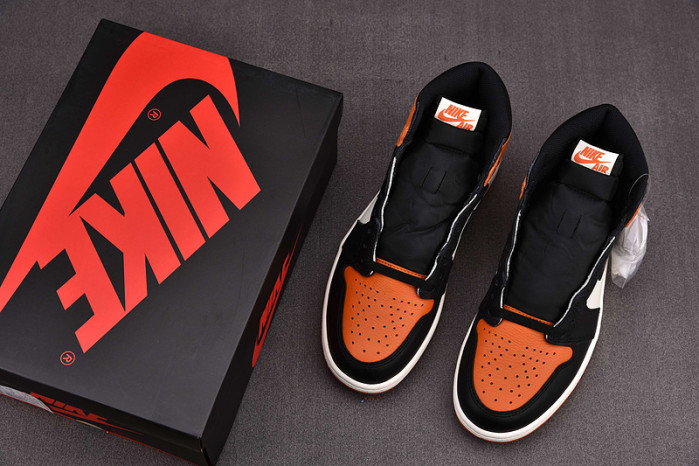 AIR JORDAN 1 RETRO HIGH OG “SHATTERED BACKBOARD” 555088-005