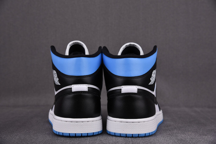 Jordan 1 Mid University Blue (Women