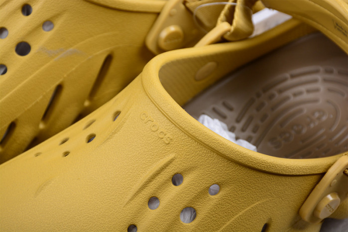 Cr*0*s x salehe bembury c00003