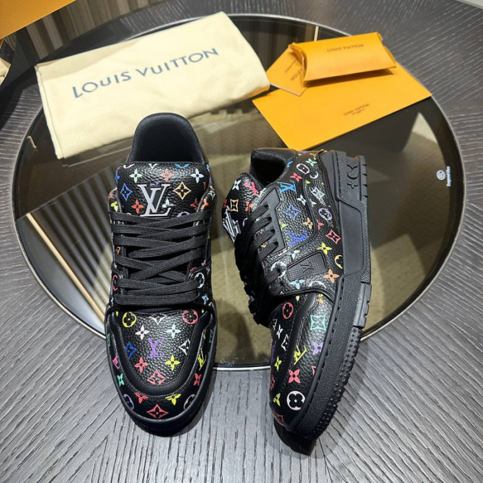 LV TRAINER SNEAKER LVT-000611