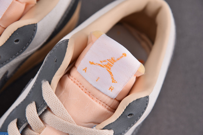 Jordan 1 Low Vintage UNC Grey DZ5376-469