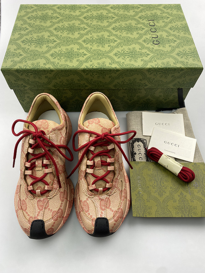 G*u*i* trainer sneaker131