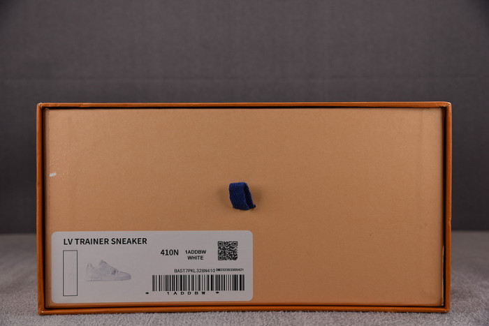 LV TRAINER SNEAKER LV-000569