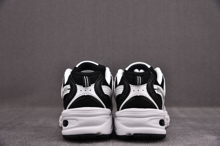 NEW BALANCE SNEAKER NB031