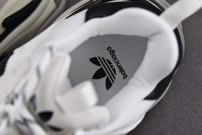 TRIPLES TRAINER SNEAKERS 2000119