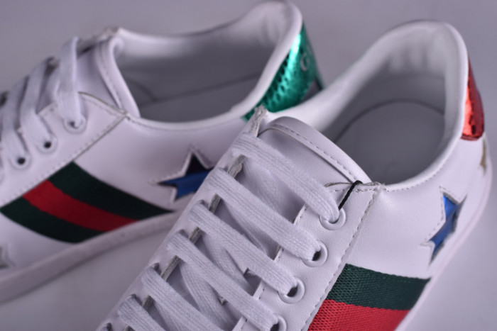 G*u*i ace embroidered low-top sneaker with colorful stars 431942-a38g1