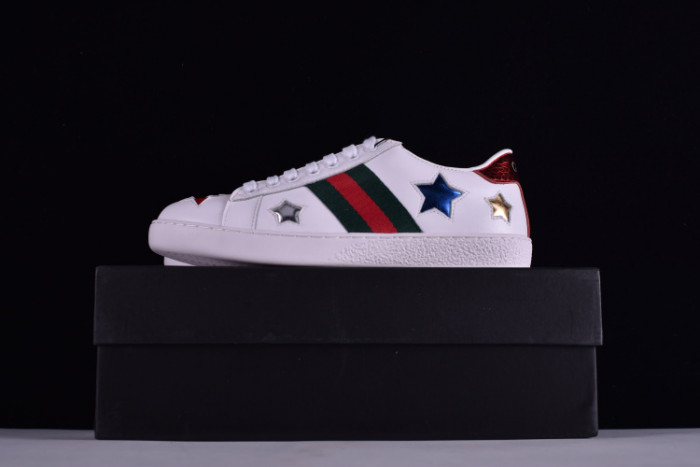 G*u*i ace embroidered low-top sneaker with colorful stars 431942-a38g1