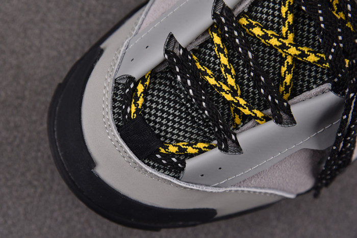 sacai x NIKE Zegamadome 