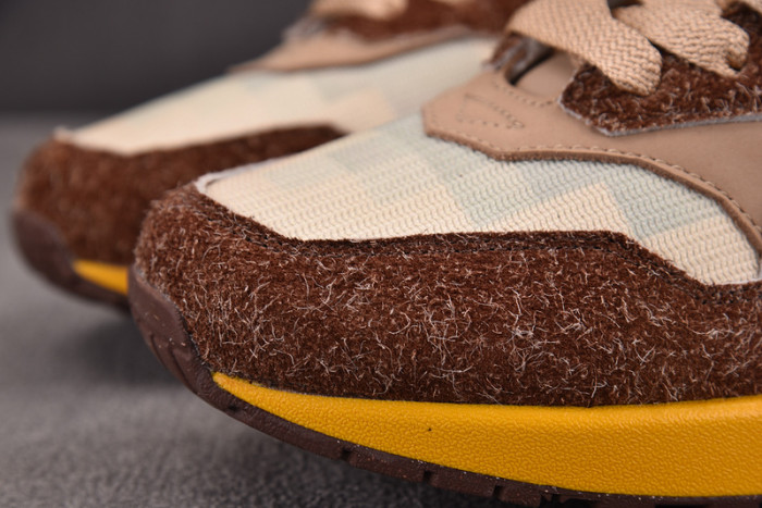 NIKE Air Max 1 