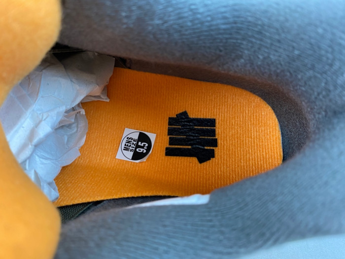 Undefeated x Air Jordan 4 Retro 2025 IB1519-200