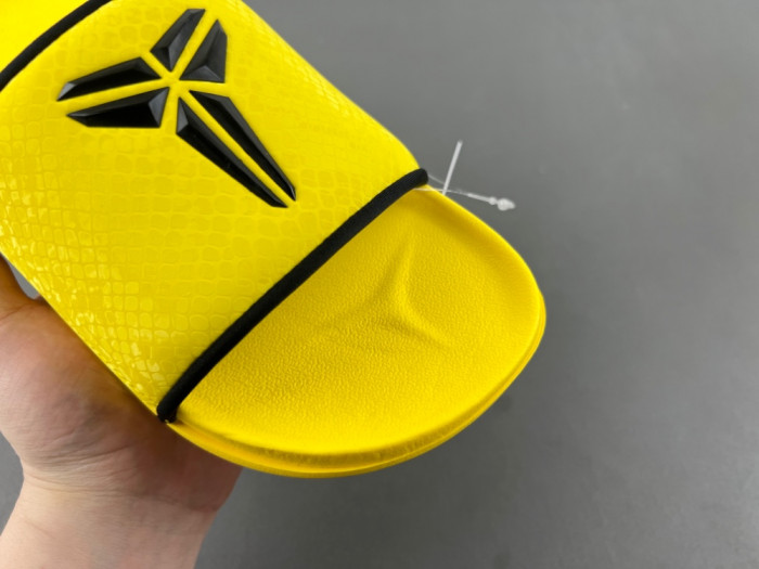 Kobe Bryant x Offcourt Slide 