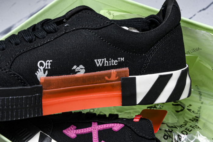 OFW Sneakers OW10033